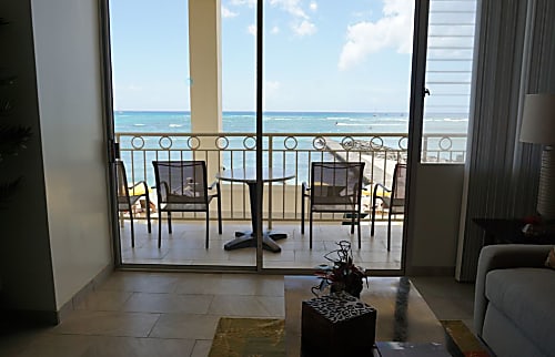 Waikiki Shores Condo Rental