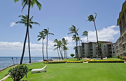 Maalaea Kai Ground Floor Oceanfront Condo