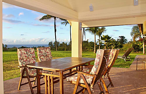 North Shore Ocean View Cottage