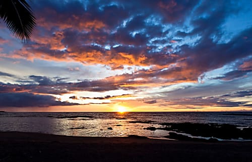 Puako Hale Kahakai Oceanfront Beach Home