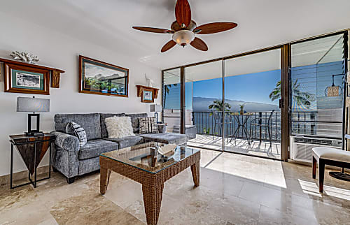 Maalaea Banyons Oceanfront Condo