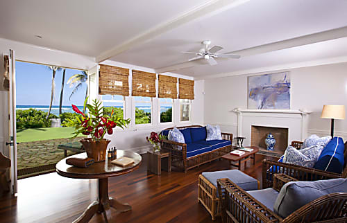 Hale Aloha Beachfront Estate 