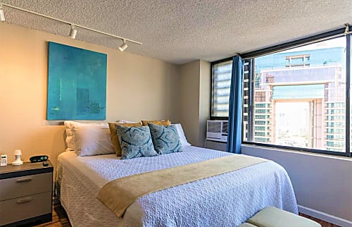 Hawaiian Monarch Hotel Condo 29th Floor