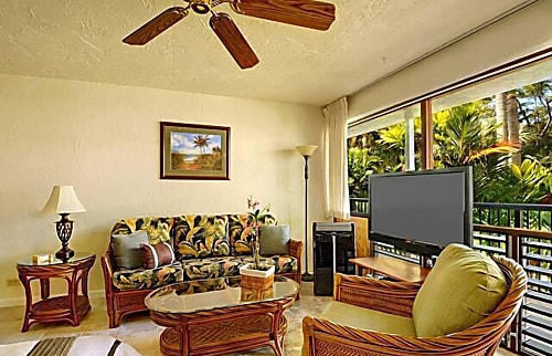 Prince Kuhio Studio 214