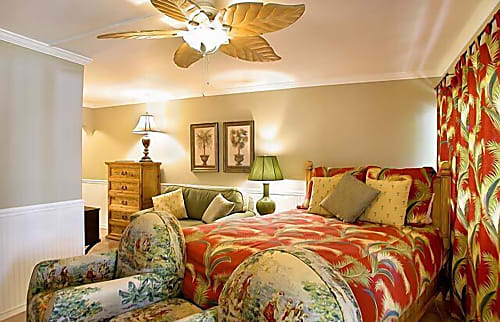 Prince Kuhio Studio 116