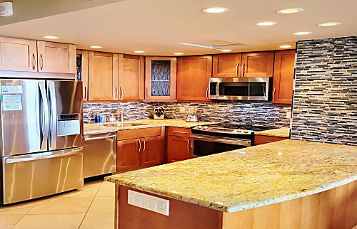 The Whaler Unit 1059