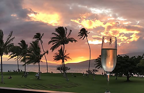Maui Sunset B222 Oceanfront 2BR/2BA Condo