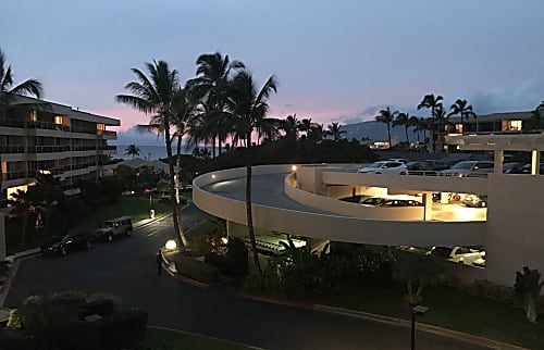 Maui Banyan Rental