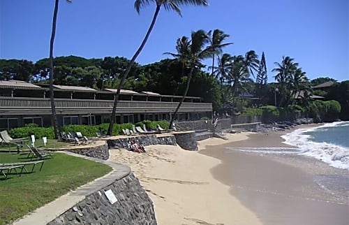 Kahana Sunset Beachfront Condo Rental