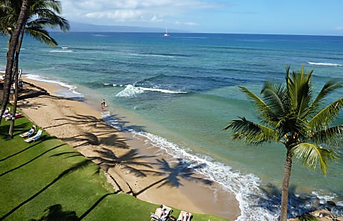 Hale Mahina Beach Resort A-402