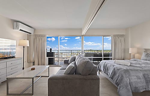 Ilikai Apt Building #1004