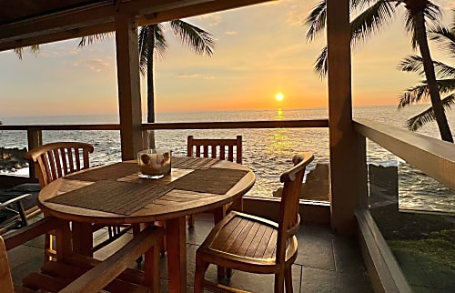 Surf and Racquet 2-301