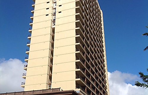 Wyndham Royal Garden at Waikiki Studio Condo