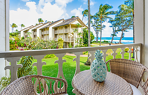 Islander on the Beach 259 - Drift Away Studio