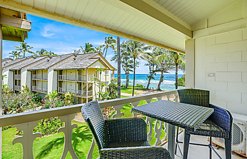 Islander on the Beach 359