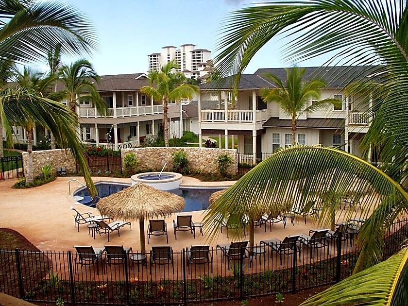 Ko Olina Coconut Plantation