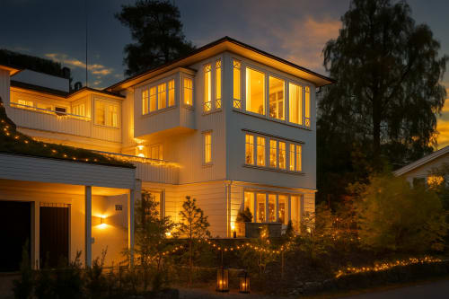 Villa Bekkelagsterrassen - Bildene inkluderer AI-genererte illustrasjoner som viser forslag til hvordan rommene kan tilpasses for eksklusive arrangementer, som julebord og private middager.