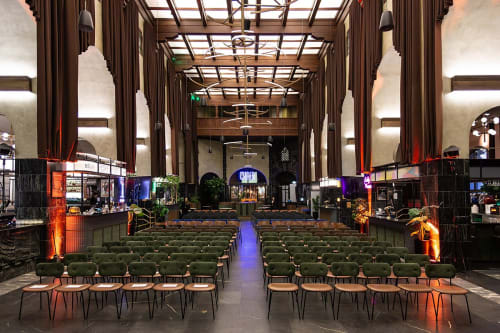 Hovedhall - Ved større konferanser eller kurs, kan hele hovedhall omgjøres til tilrettelagt oppsett.