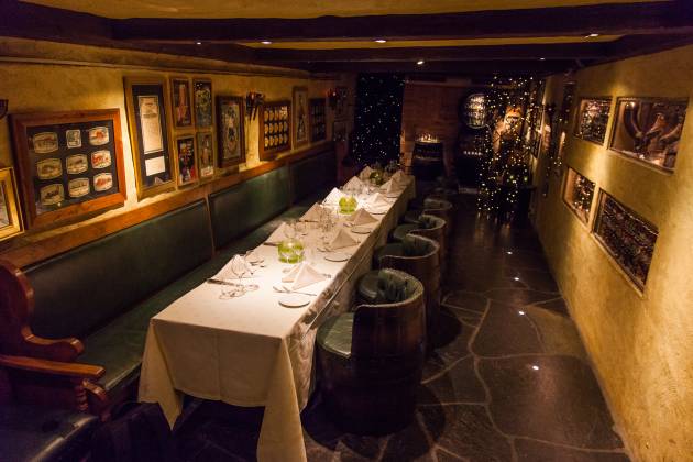 The Mini Bottle Gallery - Ringnes Ølhall