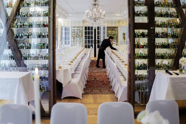 The Mini Bottle Gallery - Festsalen