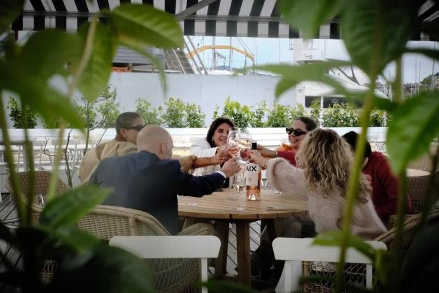 Lanternen Yacht Club - Uteservering pergola