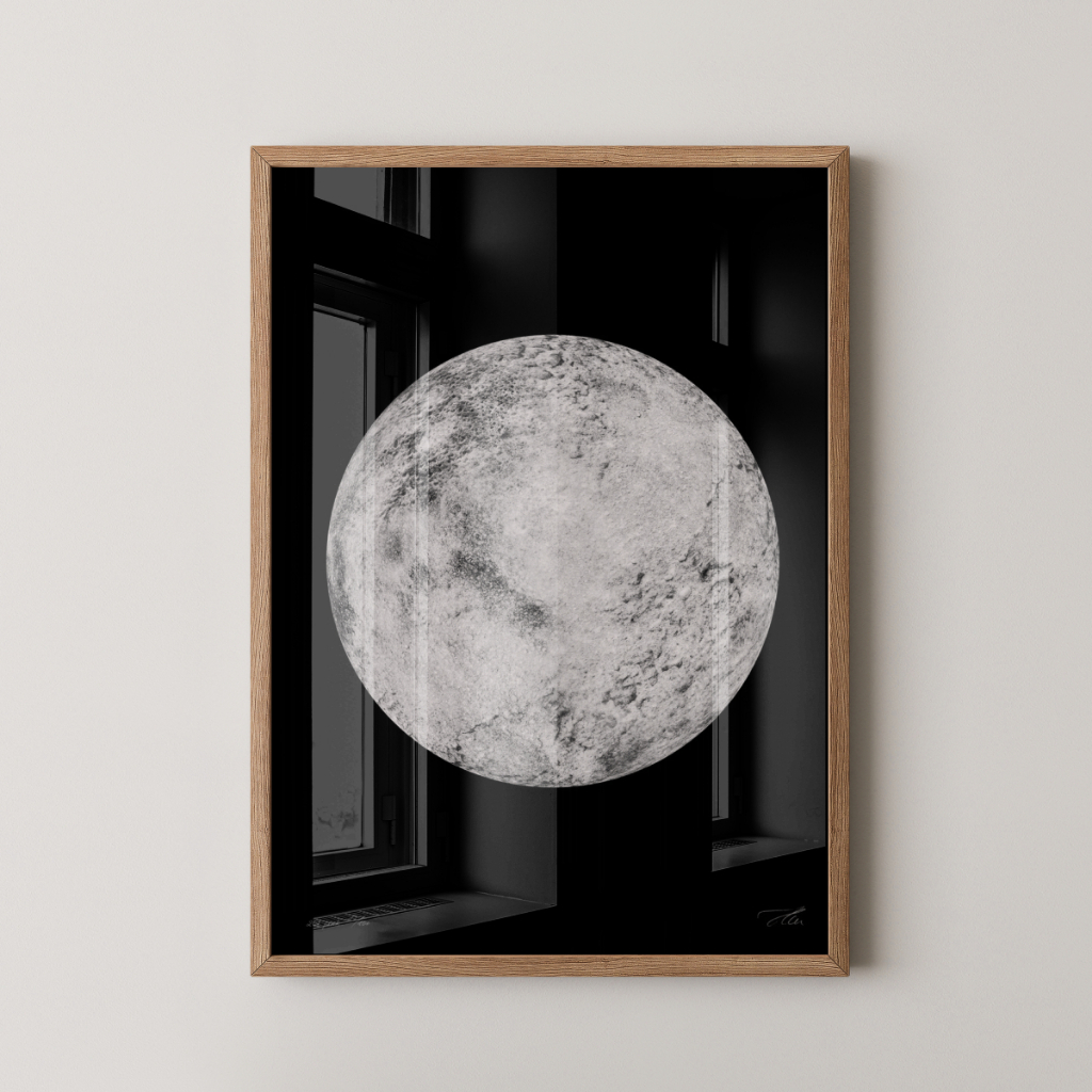 Quadro Lua 30 x 42 cm com moldura carvalho