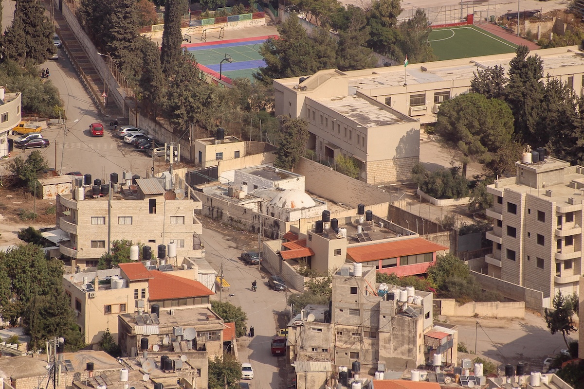 Palestinian demonstrators clash with Israeli soldiers near Joseph's Tomb in the Palestinian city of Nablus, October 5, 2023. (Photo: Nasser Ishtayeh/Flash90)
