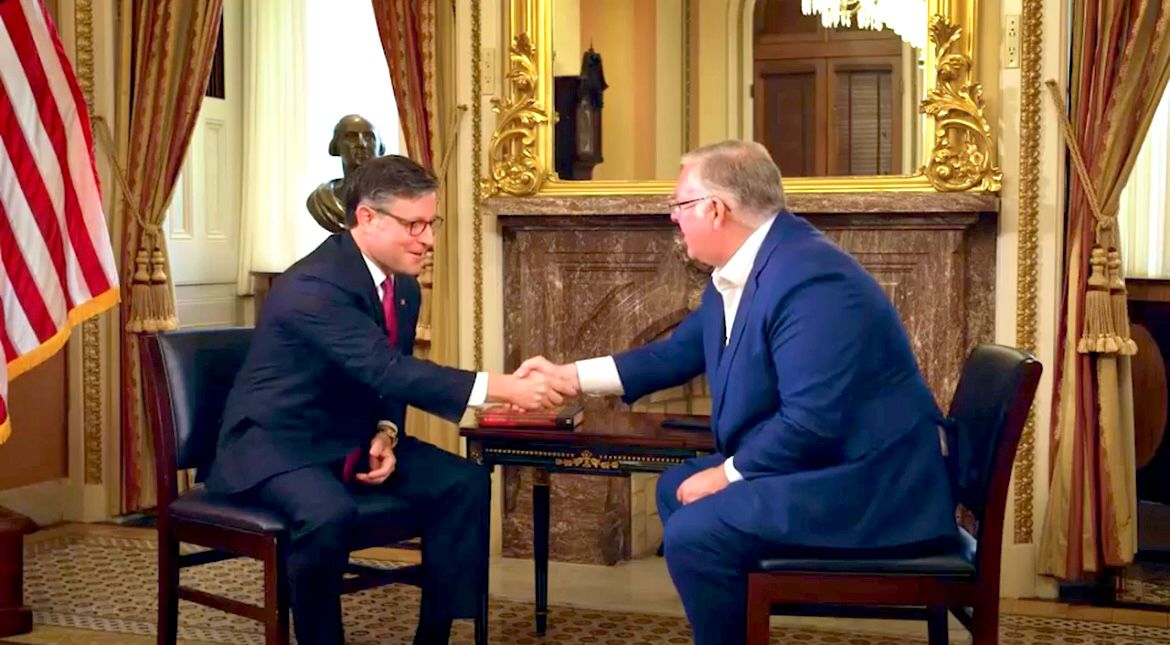 Joel C. Rosenberg with Speaker Mike Johnson (Photo: ALL ISRAEL NEWS)