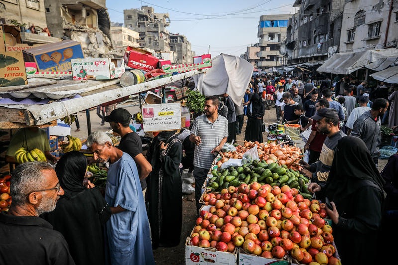 Palestinian children return to school following the ceasefire between Israel and Hamas in Gaza City, October 26, 2025. Photo by Ali Hassan/Flash90