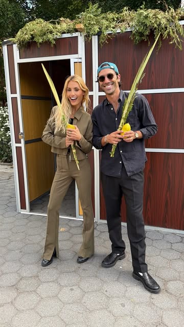 harvesting crops and community.
#sukkot