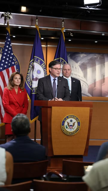 The contrast is clear and so is our duty: Defeat the far left Communist Democrats so we can defend the Constitution and preserve the grea…