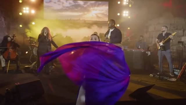 Shema Israel 🇮🇱 What a privilege to worship in Jerusalem during Sukkot with people from 53 nations! Halleluyah! ♥️