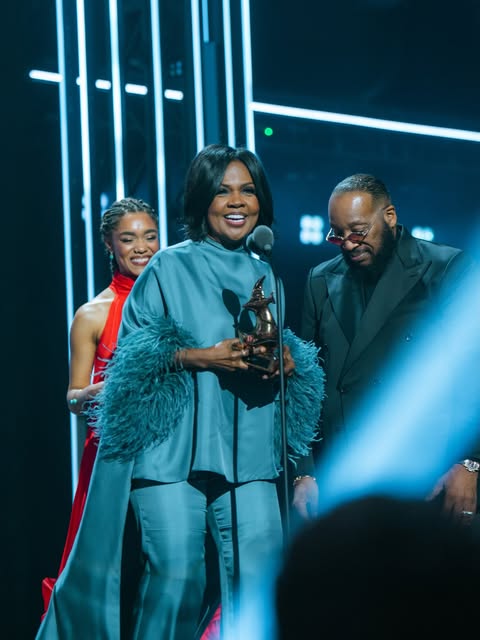 What a special night at the @gmadoveawards! 🤍 So grateful to have been part of such a beautiful evening celebrating what God is going th…