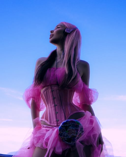 🧚🏼♀️
