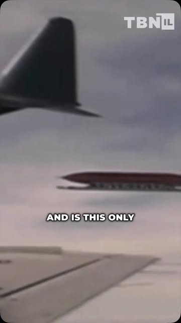 The U.S. is preparing for a potential military strike on Iran. But does that mean an attack is actually coming?
From B-2 bombers to mili…