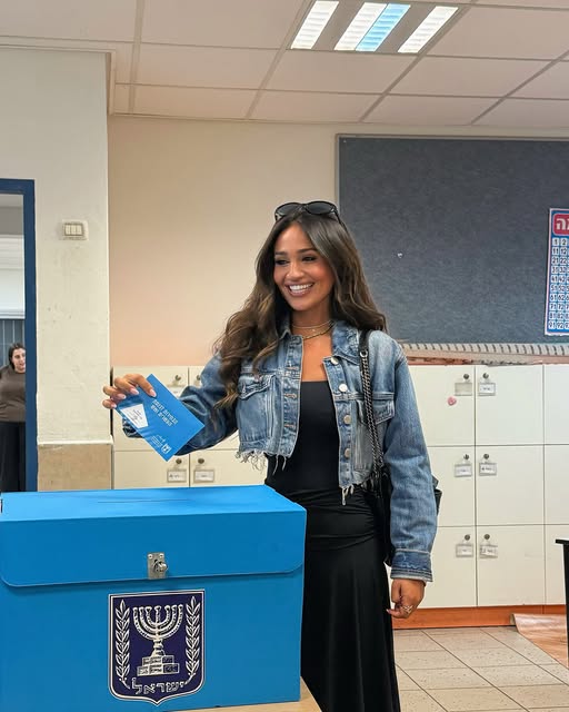 Smiling because no matter what happens I believe in the power of Israel and my people. I know we are always protected and winners🗳️🇮🇱…