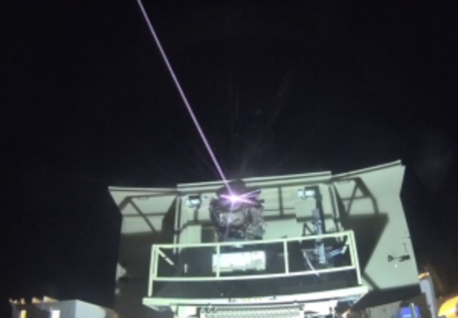 Testing of Israel's laser system by the Defense Ministry’s Directorate of Research and Development and Rafael Advanced Defense Systems. (Photo: Israeli Defense Ministry)