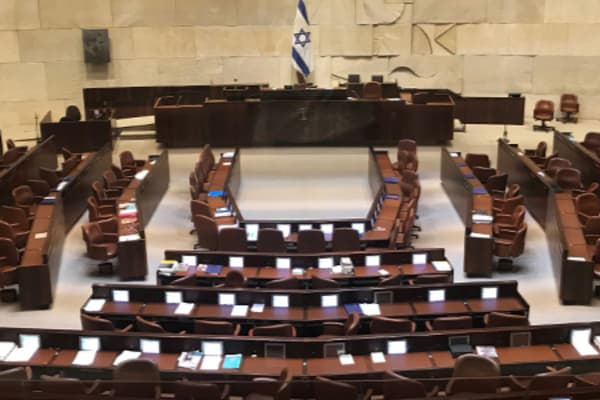 Israeli politicians gear up for looming new elections: Gantz to hold primaries, ex-Mossad chief weighs new party