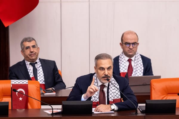 Turkey cuts economic ties with Israel, closes airspace to Israeli flights