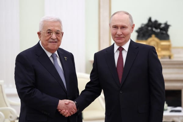 PA President Abbas visits Russia's Putin in attempt to ‘return the Palestinian Authority to the political map’