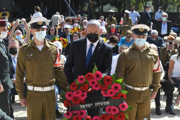Prime Minister Benjamin Netanyahu held toasts today with the Mossad, the Israeli Security Agency and the IDF on the occasion of the State Israel's 73rd Independence Day, April 2021. (Photo: PM Twitter feed)