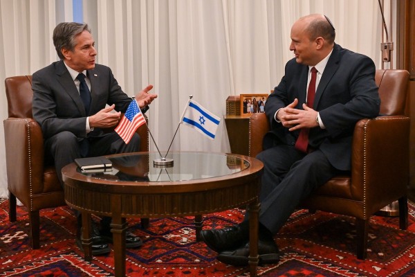 Prime Minister Naftali Bennett holds situation assessment in Hadera after the terrorist attack, Mar. 27, 2022 (Photo: Koby Gideon/GPO)