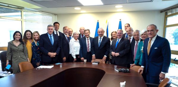 Joel C. Rosenberg and a delegation of Evangelicals meet with former Israeli Prime Minister Benjamin Netanyahu, Apr. 28, 2022 (Photo: Yehuda Chamorro/CBN News)