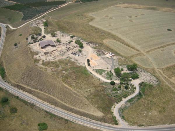 House of Pillars at Tel Hazor (Photo: Wikimedia Commons)