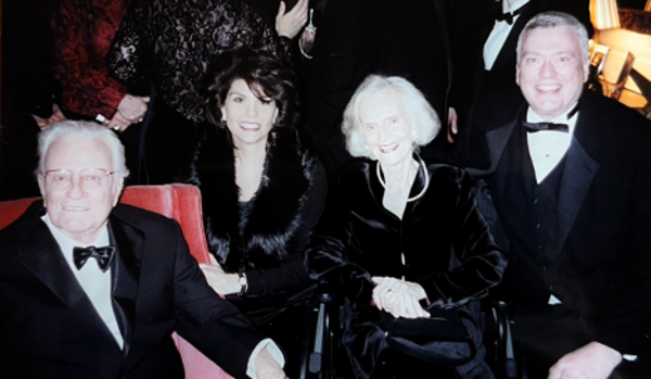 Evangelist Billy Graham with Her Majesty Queen Elizabeth II in 1989 (Photo credit: the BGEA
