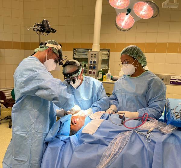 Prof. Oded Nahlieli caring for a patient in Equatorial Guinea (Photo: Courtesy of Galilee Medical Center)