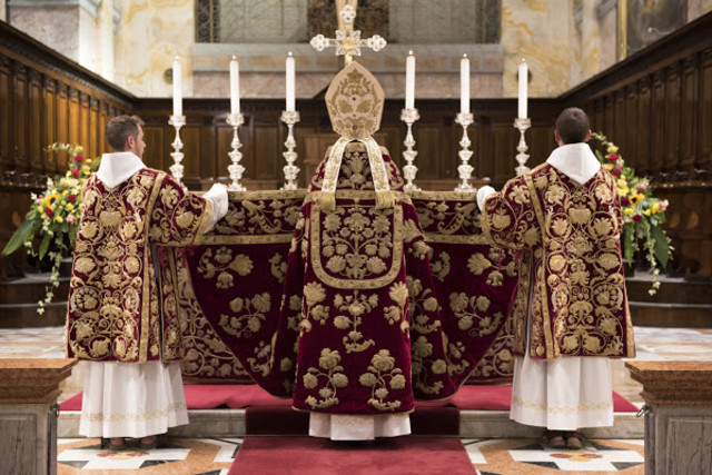 Vestments from Venice that will be on display at the Terra Sancta Museum, currently under construction. (Photo: Terra Sancta Museum Photographic Archive)