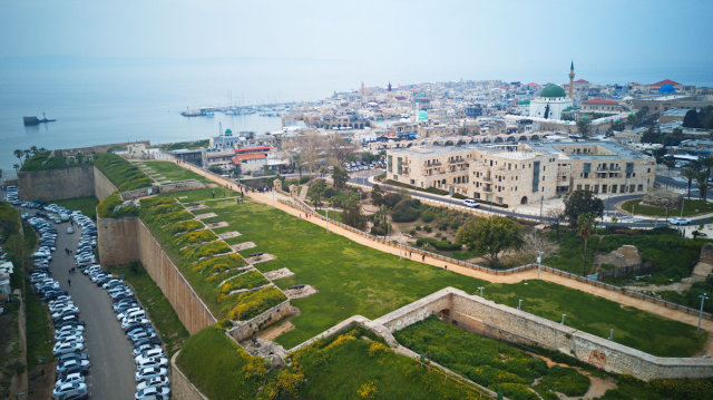 An aerial view of the Old City of Akko in northern Israel (Photo: Menachem Lederman/Flash90)