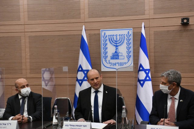 Prime Minister Bennett speaking at the Knesset Foreign Affairs and Defense Committee, Jan. 10, 2022 (Photo: Amos Ben-Gershom/GPO)