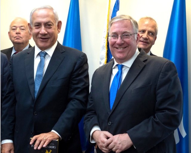 Joel C. Rosenberg and a delegation of Evangelicals meet with former Israeli Prime Minister Benjamin Netanyahu, Apr. 28, 2022 (Photo: Yehuda Chamorro/CBN News)